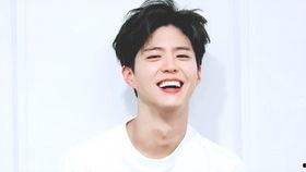 朴宝剑花絮,镜头背后的温暖瞬间